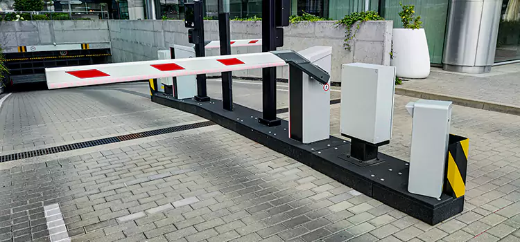 Custom Gate Design & Integration Cabot